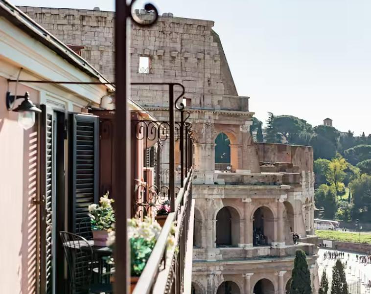 Appartement Spacious Penthouse With Stunning Views Of Historic Landmarks